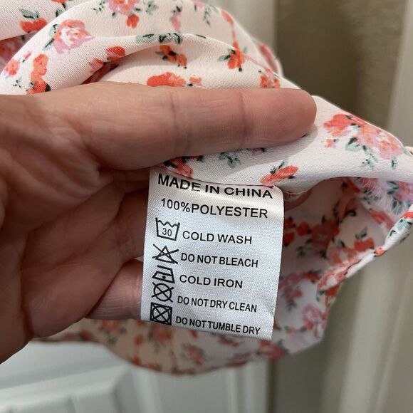 Ivy City Co Pink Floral Cottage Coquette Button Up Puff Sleeve Top Womens Size L - Picture 5 of 10